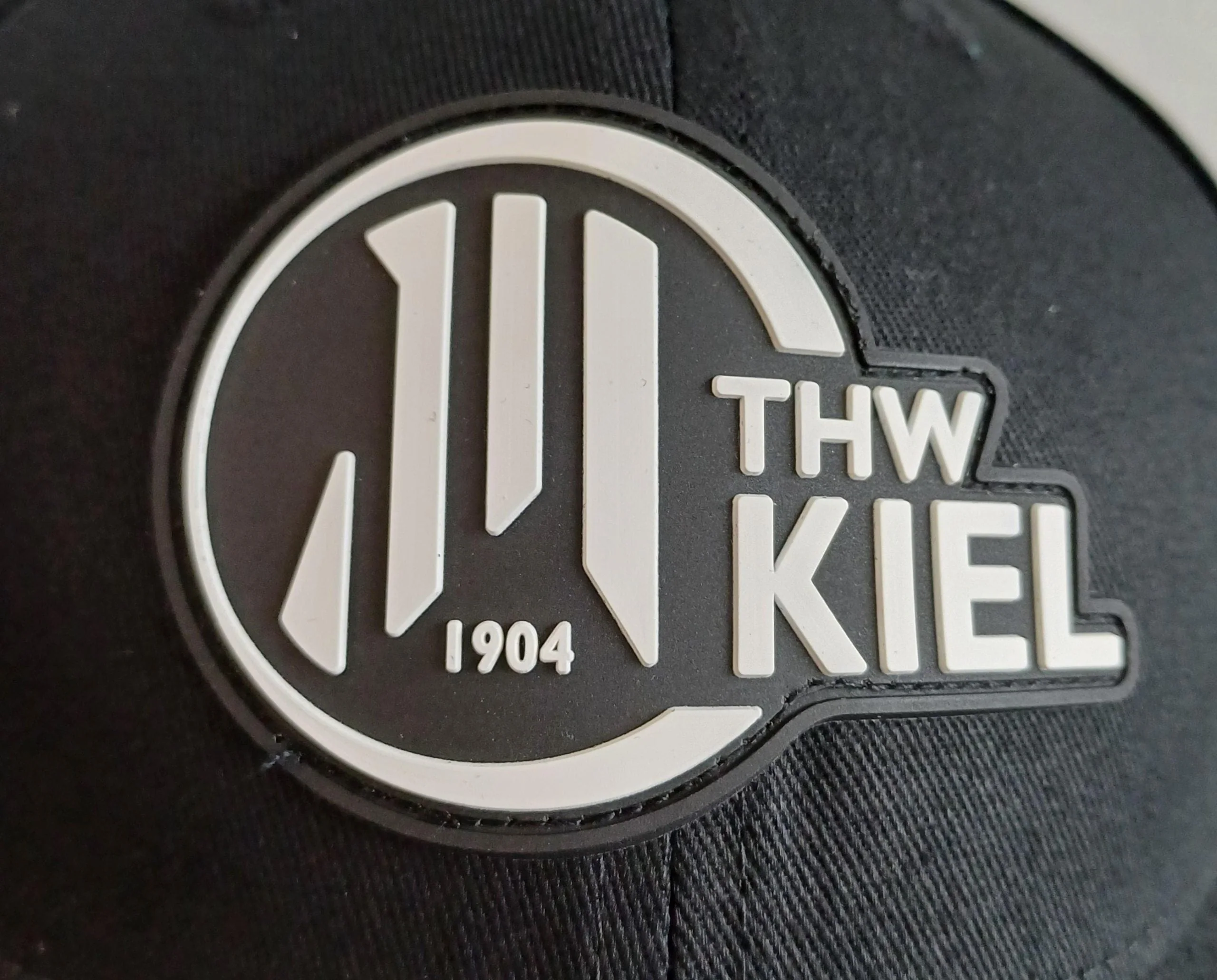 Cap Rubber Patch schwarz - Image 3