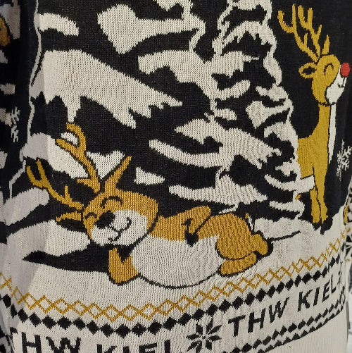 Christmas Sweater 2025 - Image 3